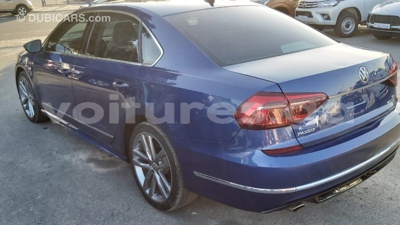 Big with watermark volkswagen passat estuaire import dubai 6053