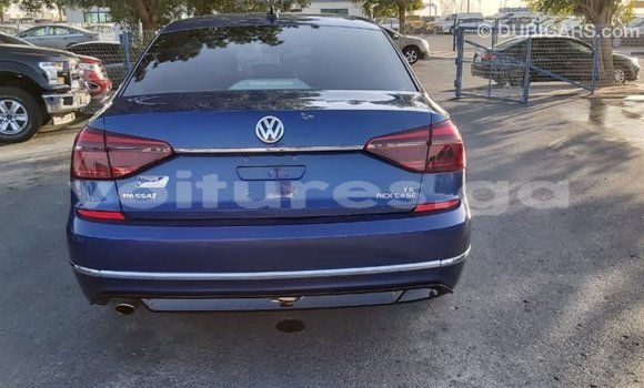 Acheter Import Voiture Volkswagen Passat Bleu à Import - Dubai, Estuaire Acheter Import Voiture Volkswagen Passat Bleu à Import - Dubai, Estuaire