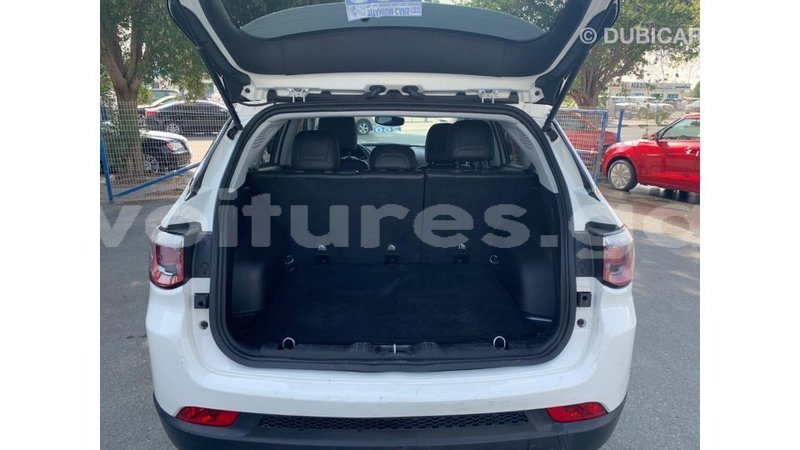 Big with watermark jeep compass estuaire import dubai 6054