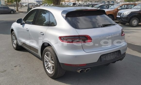 Acheter Import Voiture Porsche Macan Autre à Import - Dubai, Estuaire Acheter Import Voiture Porsche Macan Autre à Import - Dubai, Estuaire