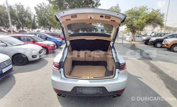 Acheter Import Voiture Porsche Macan Autre à Import - Dubai, Estuaire Acheter Import Voiture Porsche Macan Autre à Import - Dubai, Estuaire