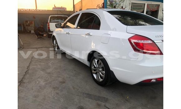 Acheter Import Voiture Geely Emgrand 7 Blanc à Import - Dubai, Estuaire Acheter Import Voiture Geely Emgrand 7 Blanc à Import - Dubai, Estuaire