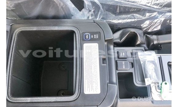 Acheter Import Voiture Toyota Prado Noir à Import - Dubai, Estuaire Acheter Import Voiture Toyota Prado Noir à Import - Dubai, Estuaire