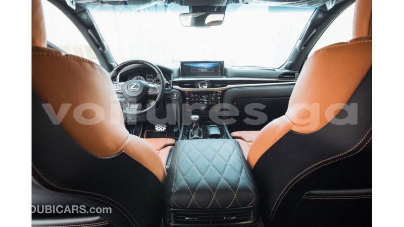 Big with watermark lexus lx estuaire import dubai 6064