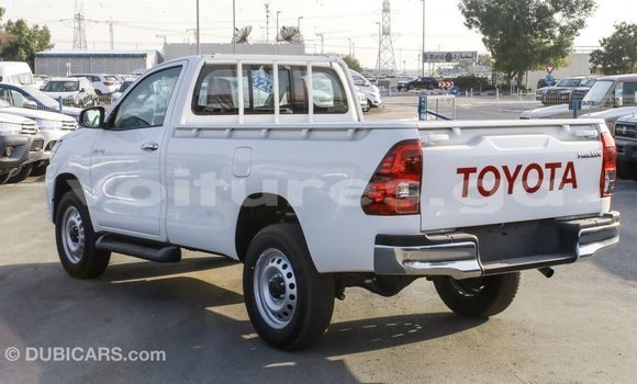 Acheter Import Voiture Toyota Hilux Blanc à Import - Dubai, Estuaire Acheter Import Voiture Toyota Hilux Blanc à Import - Dubai, Estuaire