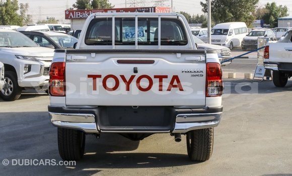 Acheter Import Voiture Toyota Hilux Blanc à Import - Dubai, Estuaire Acheter Import Voiture Toyota Hilux Blanc à Import - Dubai, Estuaire