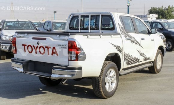 Acheter Import Voiture Toyota Hilux Blanc à Import - Dubai, Estuaire Acheter Import Voiture Toyota Hilux Blanc à Import - Dubai, Estuaire