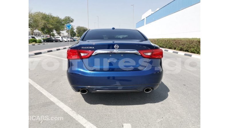 Big with watermark nissan maxima estuaire import dubai 6071