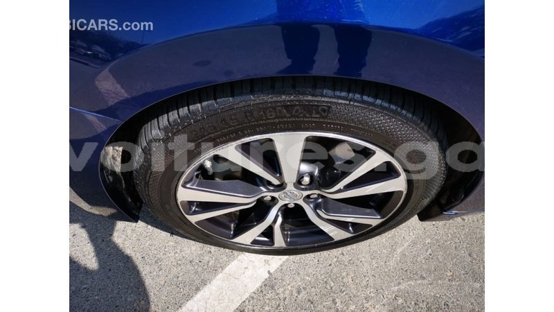 Big with watermark nissan maxima estuary import dubai 6071