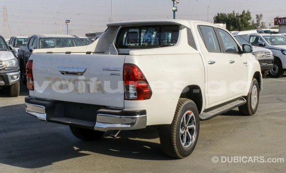 Acheter Import Voiture Toyota Hilux Blanc à Import - Dubai, Estuaire Acheter Import Voiture Toyota Hilux Blanc à Import - Dubai, Estuaire