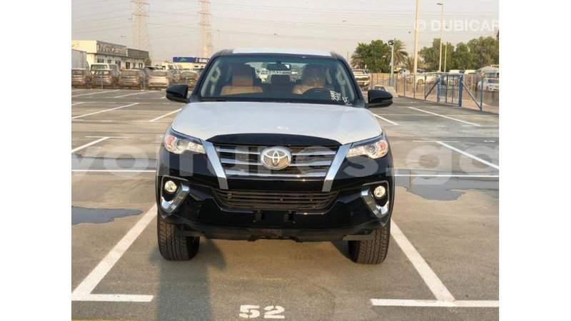 Big with watermark toyota fortuner estuaire import dubai 6074