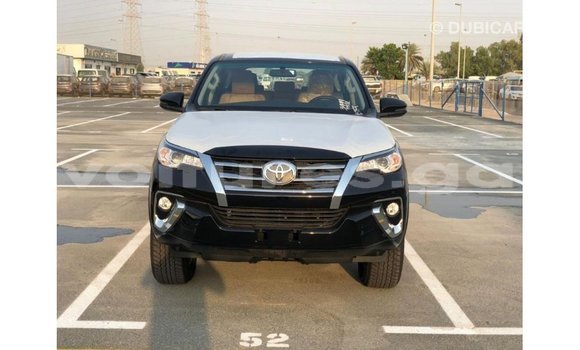 Acheter Import Voiture Toyota Fortuner Noir à Import - Dubai, Estuaire Acheter Import Voiture Toyota Fortuner Noir à Import - Dubai, Estuaire