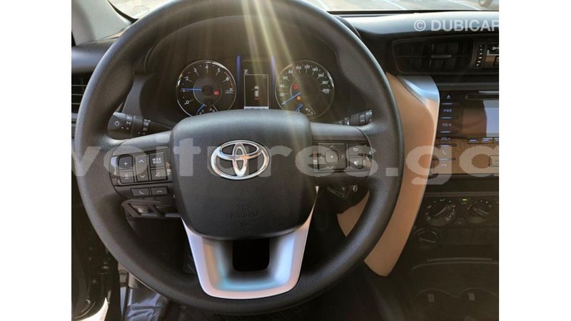 Big with watermark toyota fortuner estuaire import dubai 6074