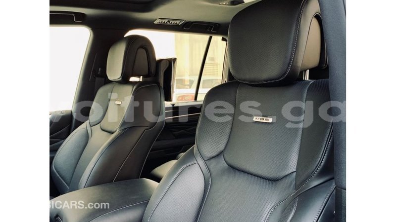 Big with watermark lexus lx estuaire import dubai 6075