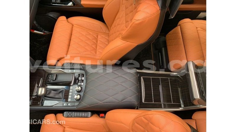 Big with watermark lexus lx estuaire import dubai 6076