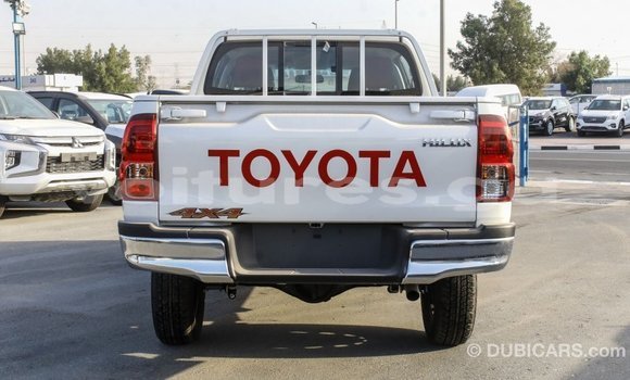 Acheter Import Voiture Toyota Hilux Blanc à Import - Dubai, Estuaire Acheter Import Voiture Toyota Hilux Blanc à Import - Dubai, Estuaire