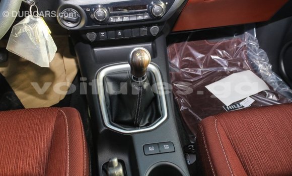 Acheter Import Voiture Toyota Hilux Blanc à Import - Dubai, Estuaire Acheter Import Voiture Toyota Hilux Blanc à Import - Dubai, Estuaire