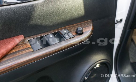 Acheter Import Voiture Toyota Hilux Blanc à Import - Dubai, Estuaire Acheter Import Voiture Toyota Hilux Blanc à Import - Dubai, Estuaire