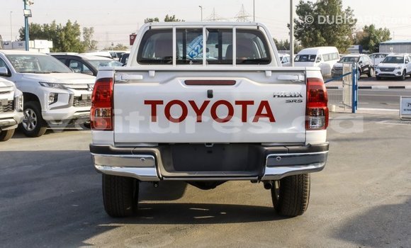 Acheter Import Voiture Toyota Hilux Blanc à Import - Dubai, Estuaire Acheter Import Voiture Toyota Hilux Blanc à Import - Dubai, Estuaire
