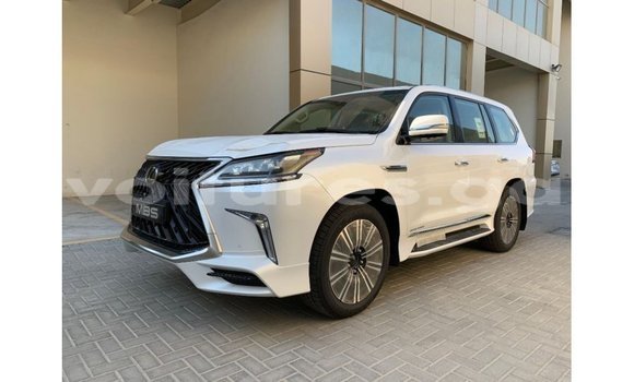 Acheter Import Voiture Lexus LX Blanc à Import - Dubai, Estuaire Acheter Import Voiture Lexus LX Blanc à Import - Dubai, Estuaire