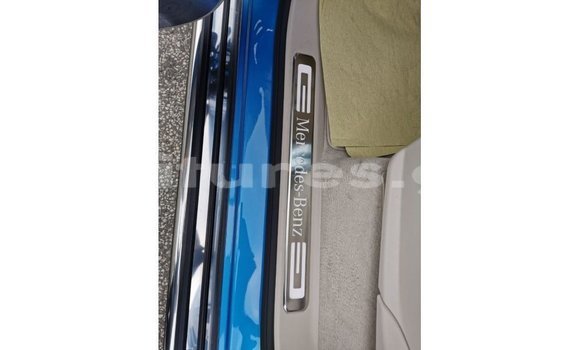 Acheter Import Voiture Mercedes-Benz 190 Bleu à Import - Dubai, Estuaire Acheter Import Voiture Mercedes-Benz 190 Bleu à Import - Dubai, Estuaire