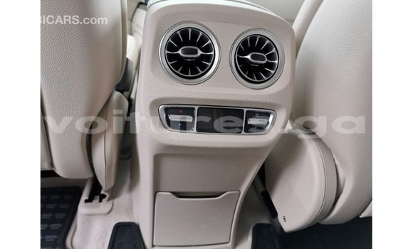 Acheter Import Voiture Mercedes-Benz 190 Bleu à Import - Dubai, Estuaire Acheter Import Voiture Mercedes-Benz 190 Bleu à Import - Dubai, Estuaire