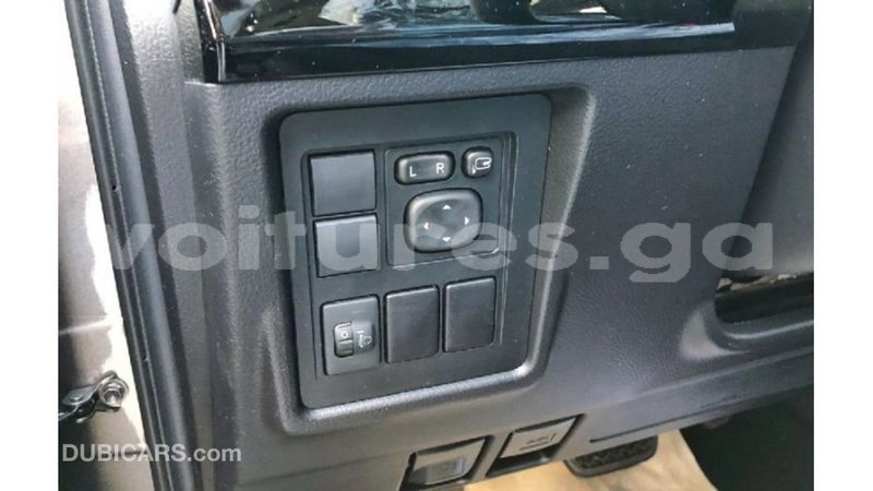 Big with watermark toyota prado estuaire import dubai 6094