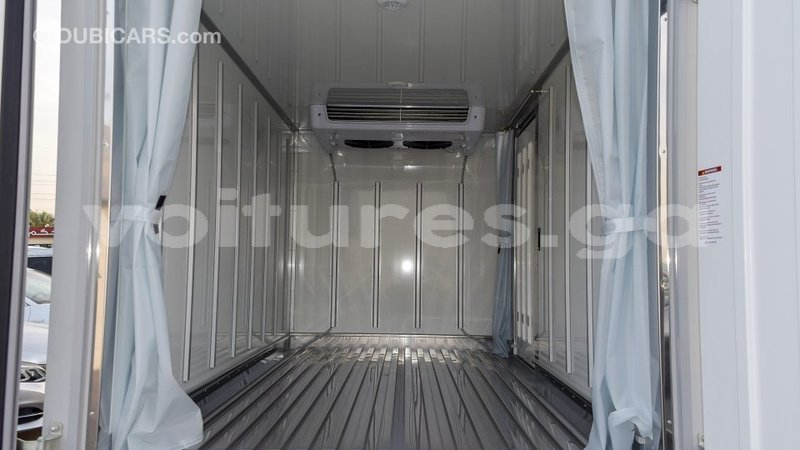 Big with watermark kia k3 estuaire import dubai 6096