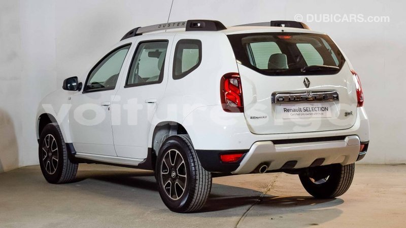 Big with watermark renault duster estuaire import dubai 6097