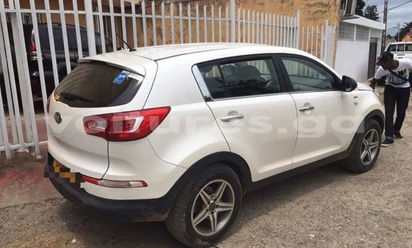Acheter Occasion Voiture Kia Sportage Blanc à Libreville, Estuaire Acheter Occasion Voiture Kia Sportage Blanc à Libreville, Estuaire