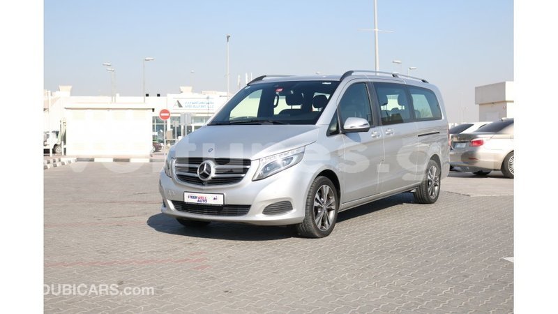 Big with watermark mercedes benz 250 estuaire import dubai 6103