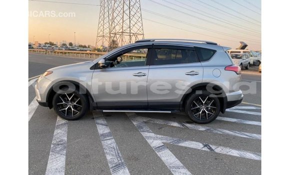 Acheter Import Utilitaire Toyota HiAce Autre à Import - Dubai, Estuaire Acheter Import Utilitaire Toyota HiAce Autre à Import - Dubai, Estuaire