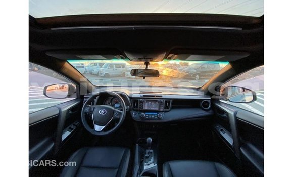 Acheter Import Utilitaire Toyota HiAce Autre à Import - Dubai, Estuaire Acheter Import Utilitaire Toyota HiAce Autre à Import - Dubai, Estuaire