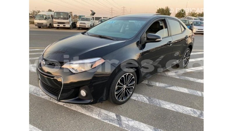 Big with watermark toyota corolla estuaire import dubai 6106