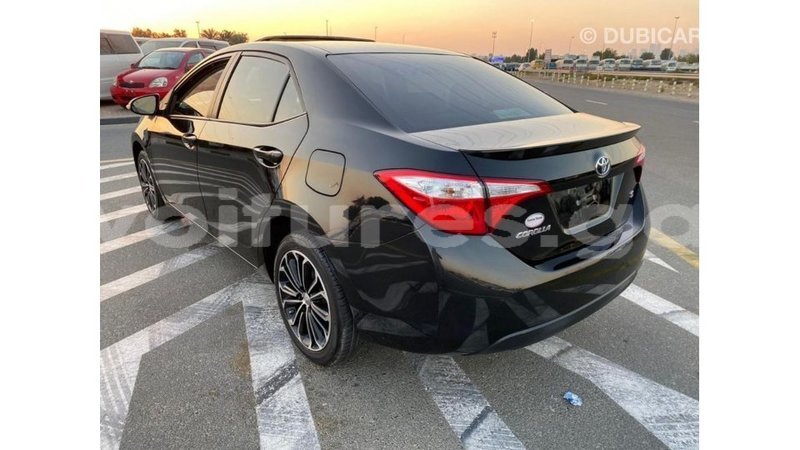 Big with watermark toyota corolla estuaire import dubai 6106