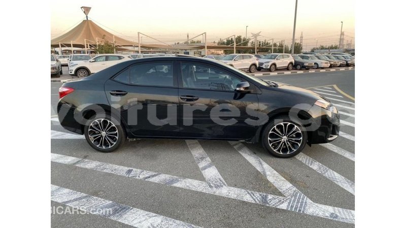 Big with watermark toyota corolla estuaire import dubai 6106