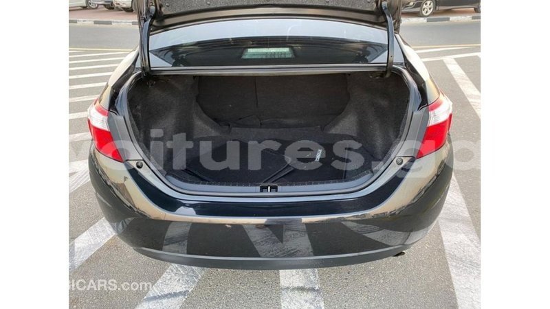 Big with watermark toyota corolla estuaire import dubai 6107