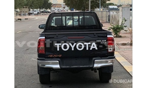 Acheter Import Voiture Toyota Hilux Noir à Import - Dubai, Estuaire Acheter Import Voiture Toyota Hilux Noir à Import - Dubai, Estuaire