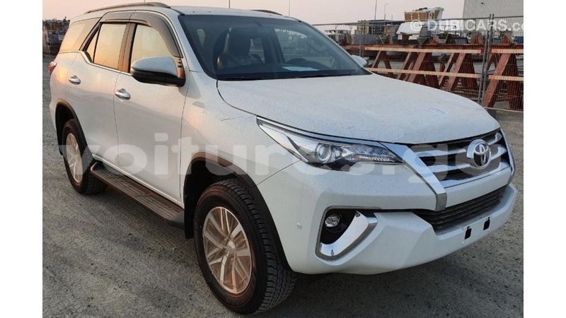 Big with watermark toyota fortuner estuaire import dubai 6114