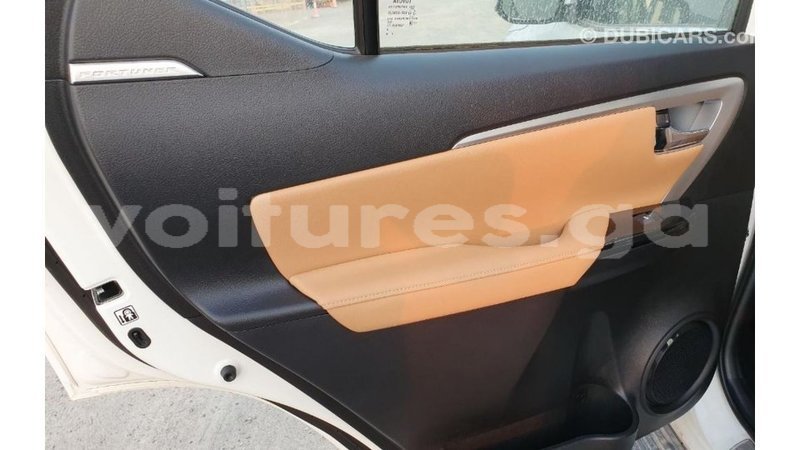 Big with watermark toyota fortuner estuaire import dubai 6114