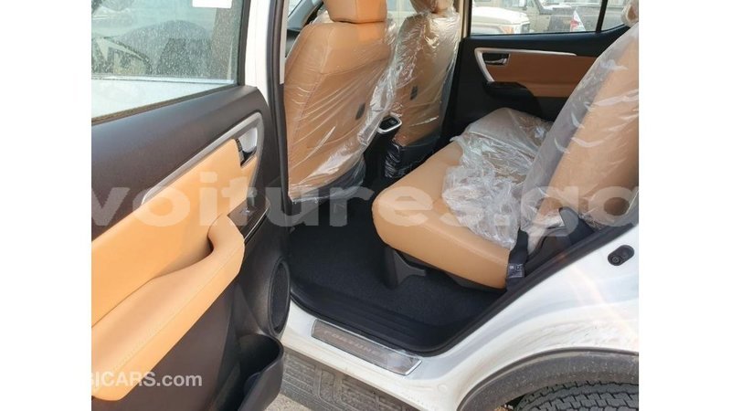 Big with watermark toyota fortuner estuaire import dubai 6114