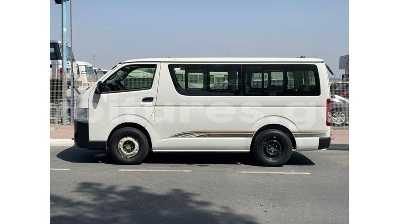 Big with watermark toyota hiace estuaire import dubai 6117