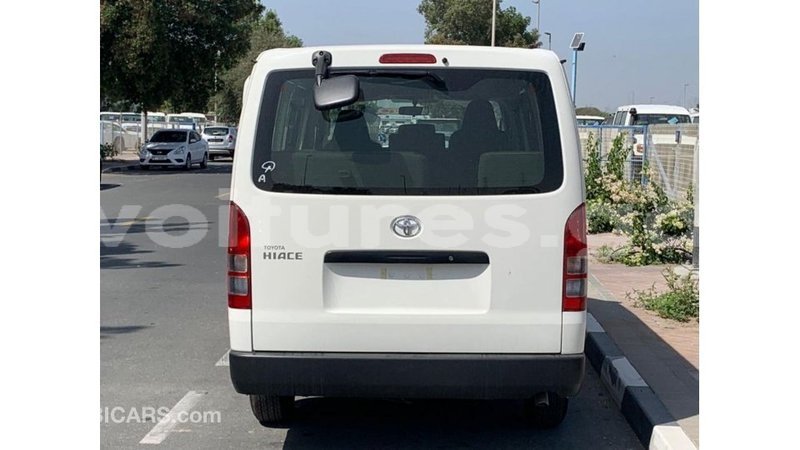 Big with watermark toyota hiace estuaire import dubai 6117