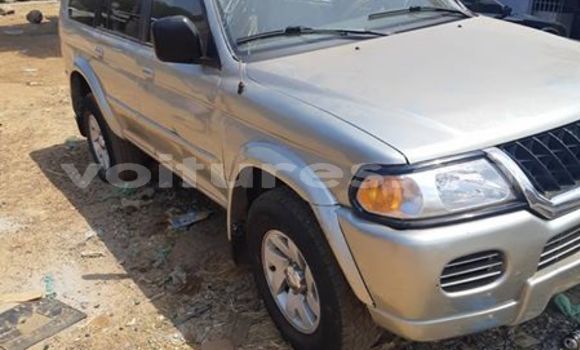 Acheter Occasion Voiture Mitsubishi Montero Gris à Libreville, Estuaire Acheter Occasion Voiture Mitsubishi Montero Gris à Libreville, Estuaire