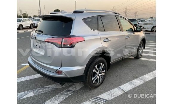 Acheter Import Utilitaire Toyota HiAce Autre à Import - Dubai, Estuaire Acheter Import Utilitaire Toyota HiAce Autre à Import - Dubai, Estuaire