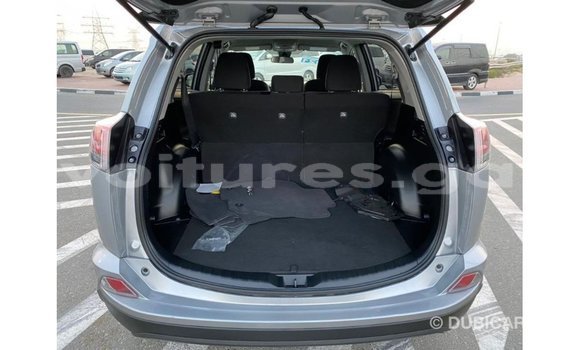 Acheter Import Utilitaire Toyota HiAce Autre à Import - Dubai, Estuaire Acheter Import Utilitaire Toyota HiAce Autre à Import - Dubai, Estuaire