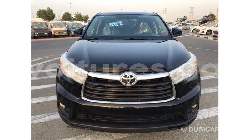 Big with watermark toyota highlander estuaire import dubai 6120