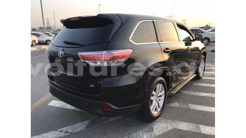 Big with watermark toyota highlander estuaire import dubai 6120