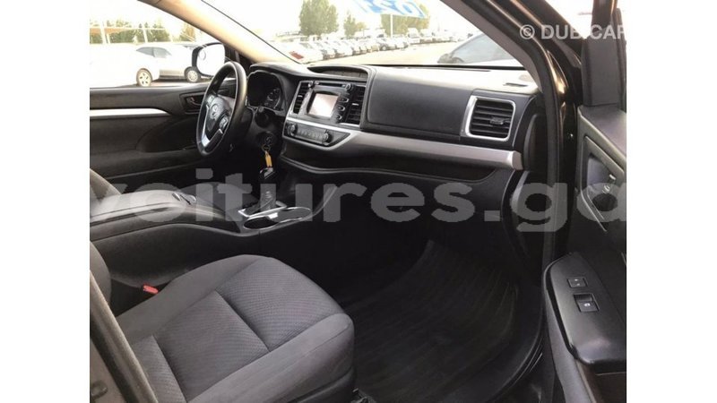 Big with watermark toyota highlander estuaire import dubai 6120