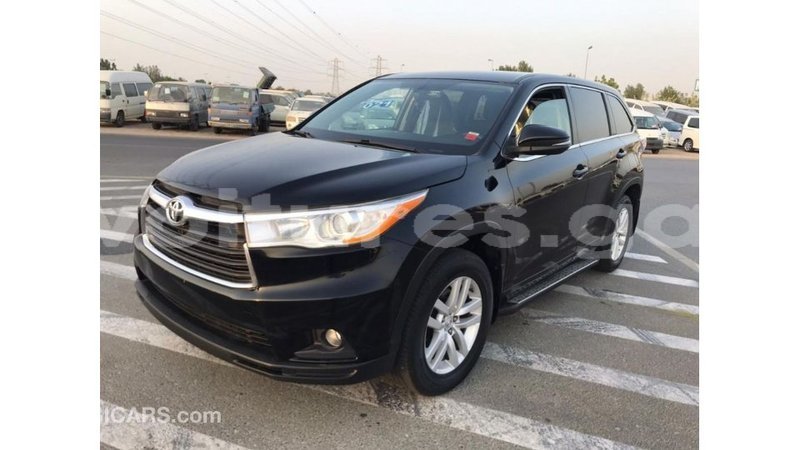 Big with watermark toyota highlander estuaire import dubai 6121